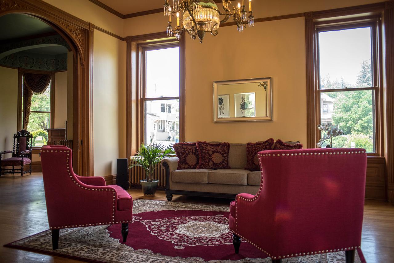 Hôtel Ej Roberts Mansion à Spokane Extérieur photo
